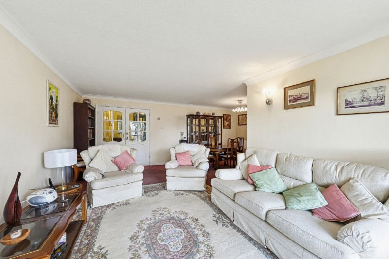 Overbury Avenue, Beckenham, BR3