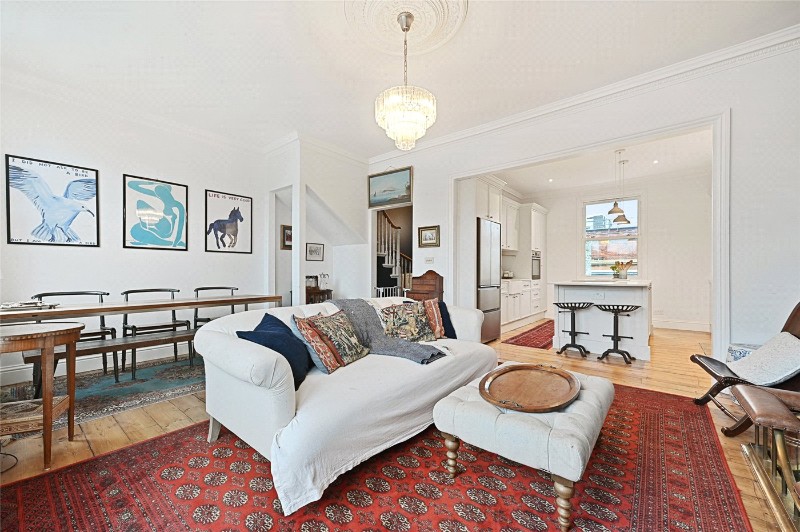 Thornfield Road, London, W12