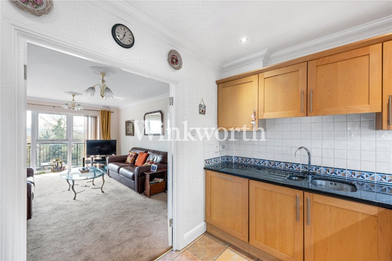 Aldermans Hill, London, N13