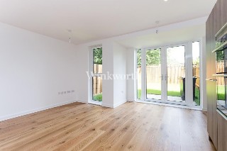 Bathurst Square, London, N15