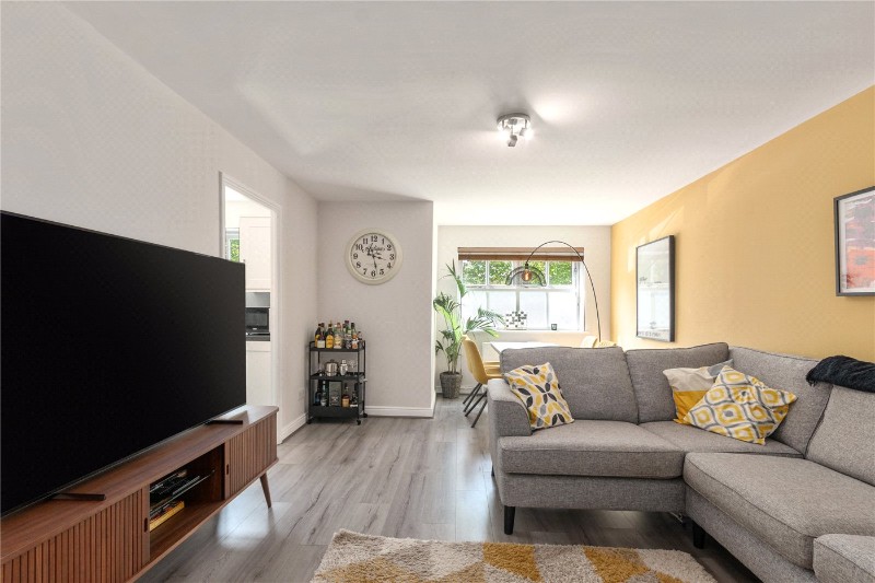 Lisle Close, London, SW17