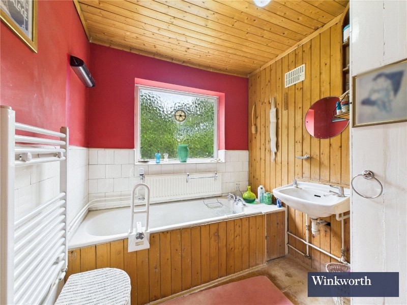 Methuen Road, Edgware, HA8