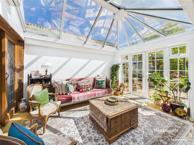 Colindeep Lane, Colindale, London, NW9