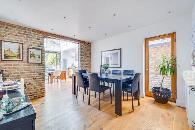 Bovingdon Road, London, SW6