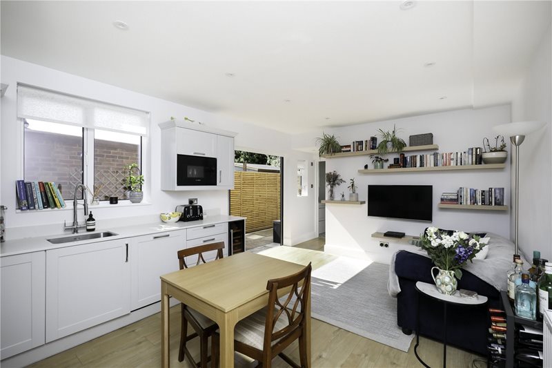 Chandos Avenue, London, W5