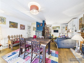 Uxbridge Road, Kingston upon Thames, KT1