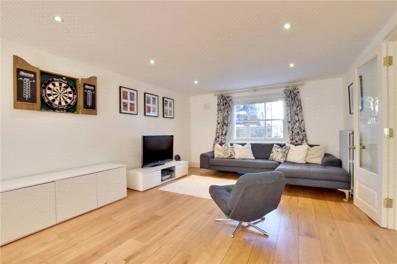 Shooters Hill Road, Blackheath, London, SE3