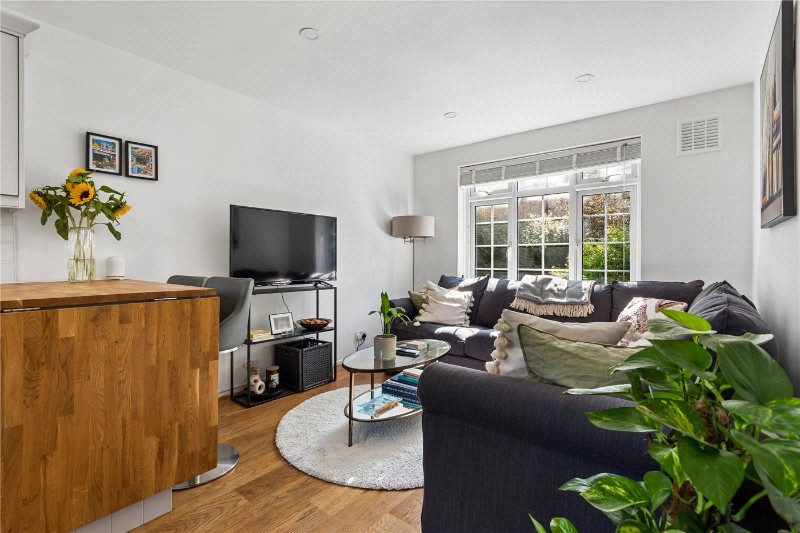Ashdown Way, London, SW17