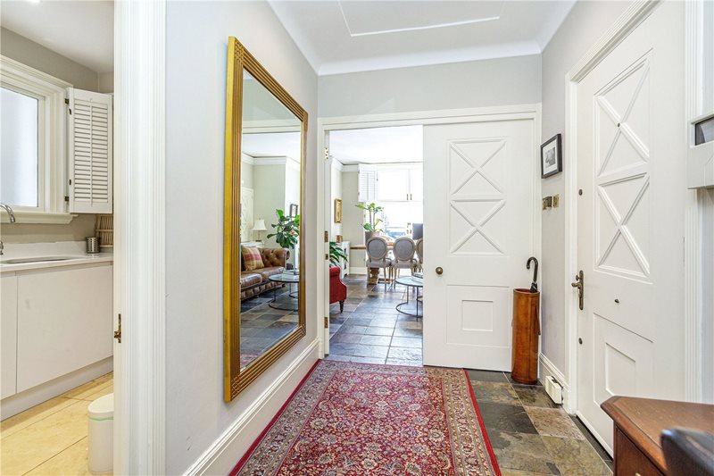 Chepstow Villas, London, W11