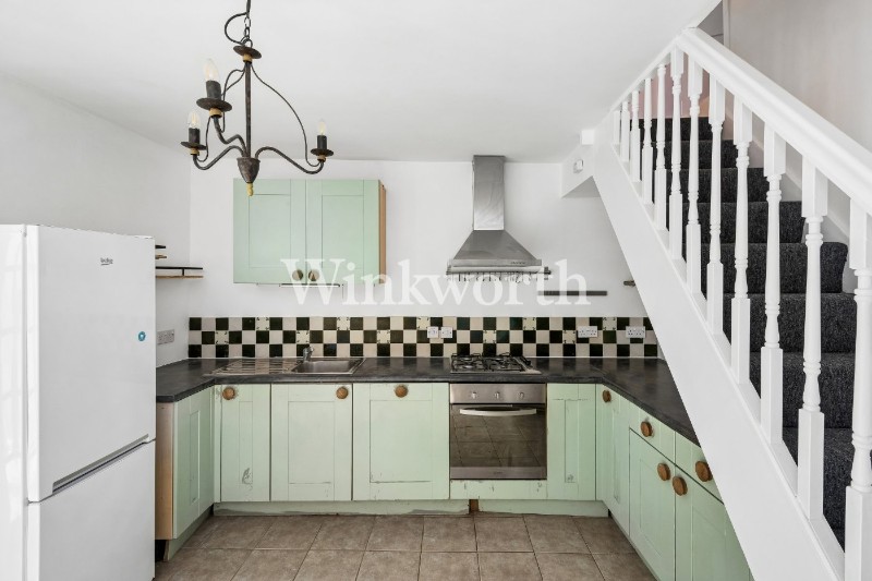 Cemetery Road, London, N17