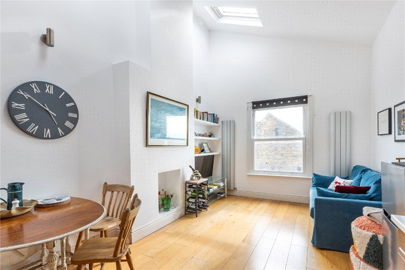 Gubyon Avenue, London, SE24