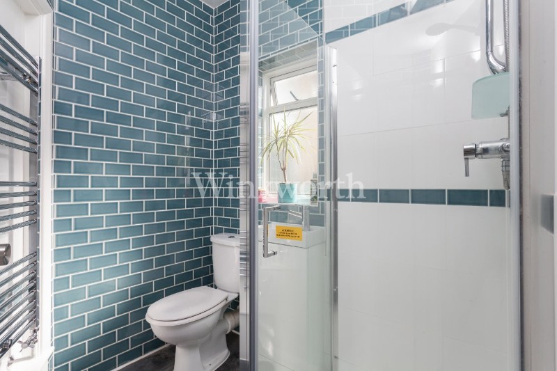 Poynter Road, Enfield, EN1