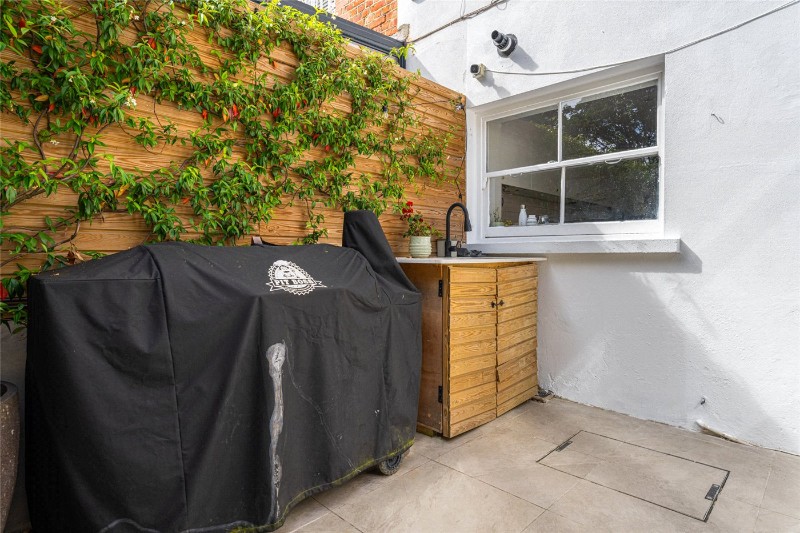Cleve Road, London, NW6
