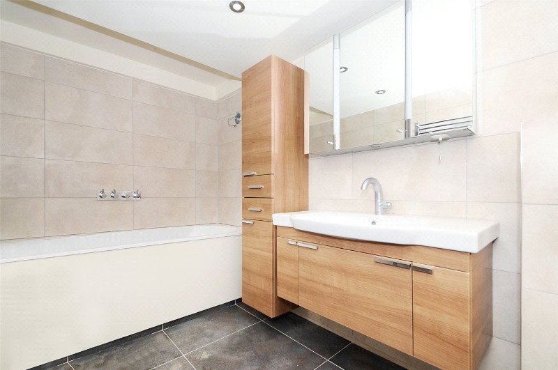 Coningham Road, London, W12