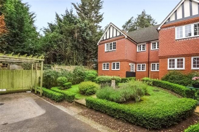 Harding Place, Wokingham, Berkshire, RG40