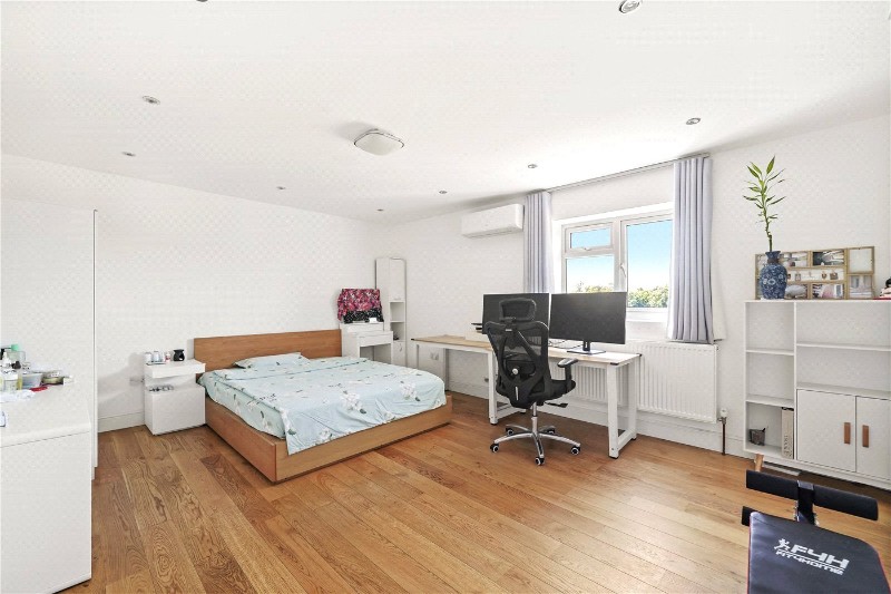 Coombe Lane, London, SW20