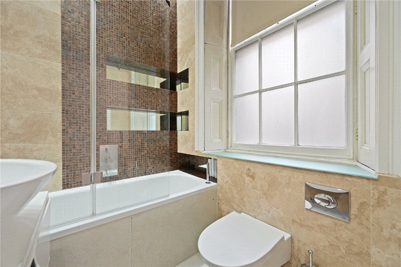 New Row, London, WC2N