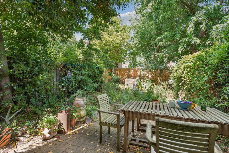 Gunton Road, London, E5