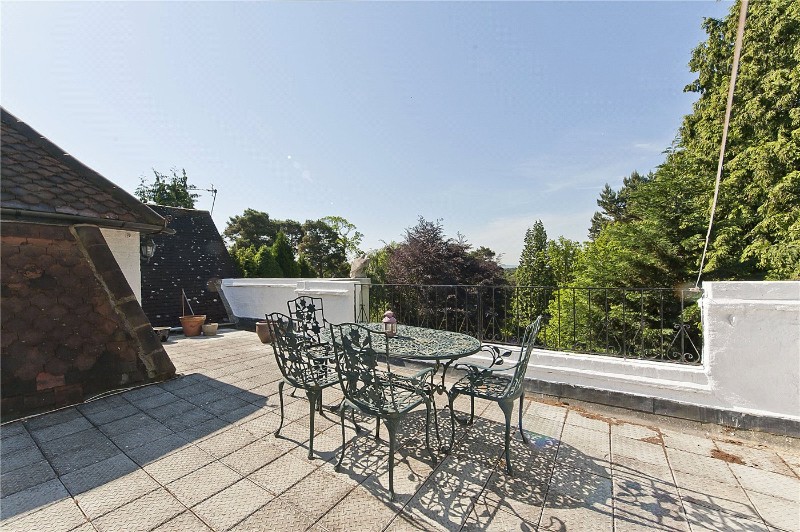 Cobbetts Hill, Weybridge, Surrey, KT13