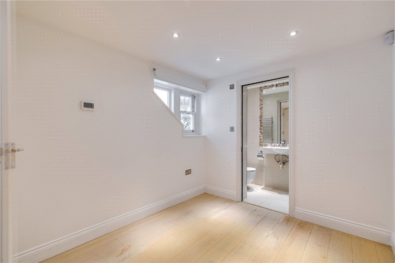 Walham Grove, London, SW6