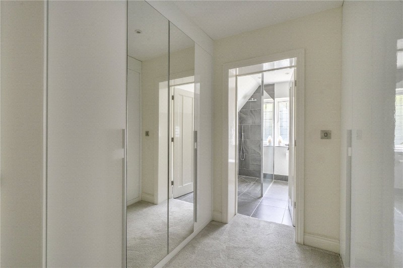 Moor Park Way, Farnham, Surrey, GU9