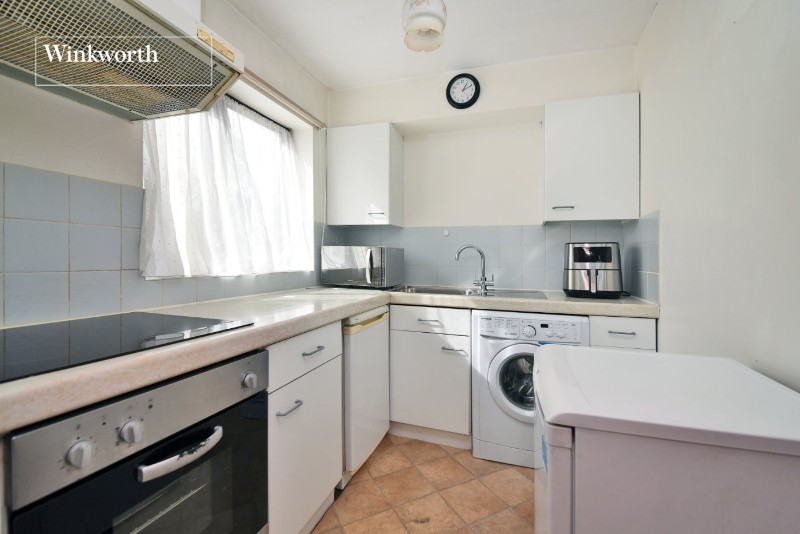 Drey Court, 15 The Avenue, Worcester Park, KT4