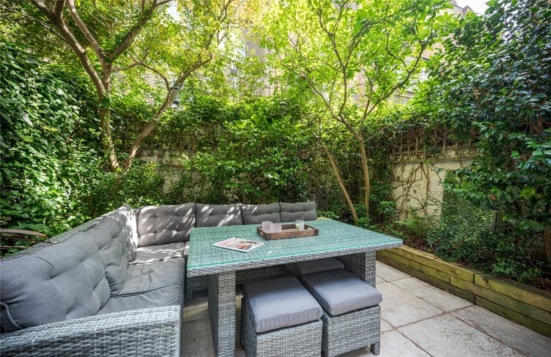 Alderney Street, London, SW1V