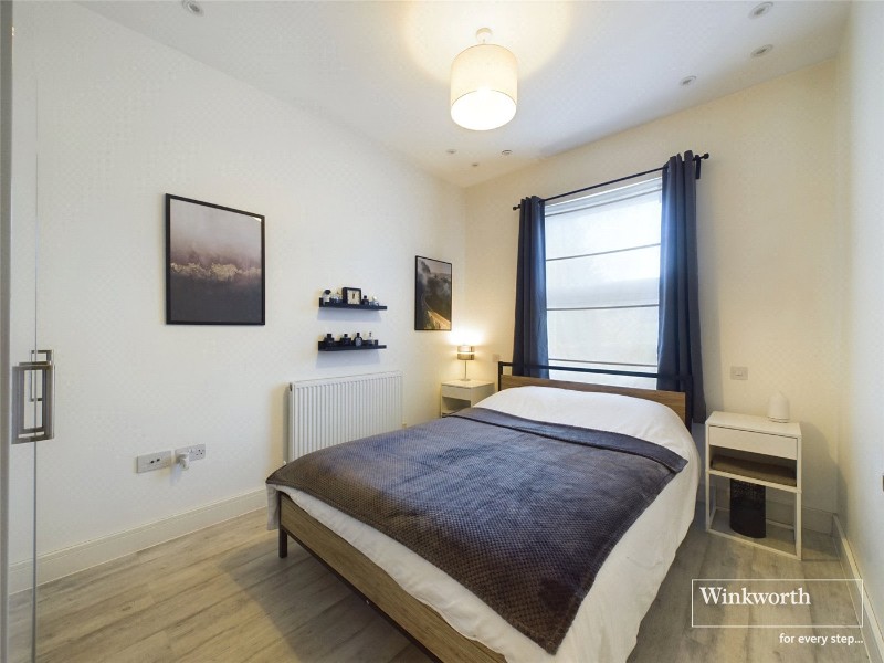 Finchley Lane, Hendon, London, NW4