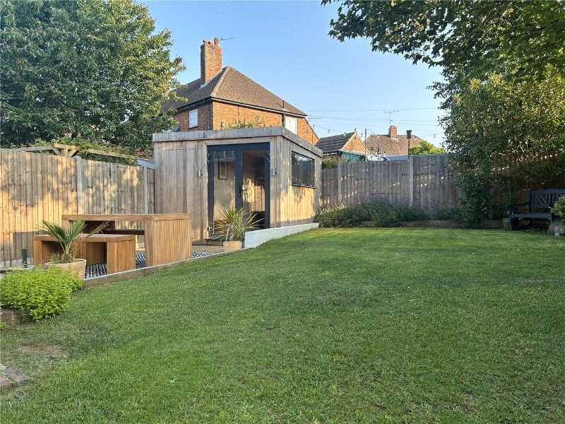 Roman Way, Farnham, Surrey, GU9