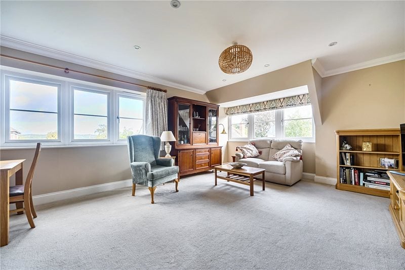 Westbourne Place, Farnham, Surrey, GU9