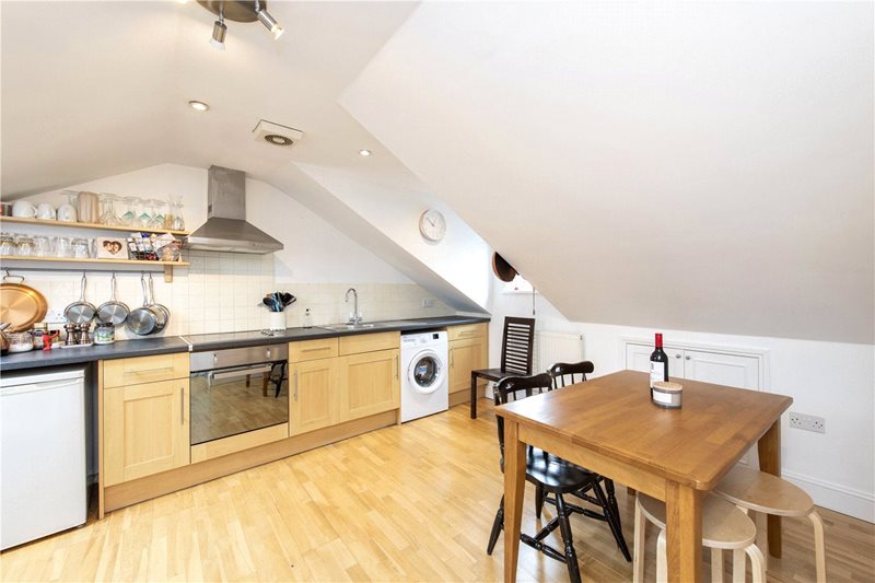 Wimbart Road, London, SW2