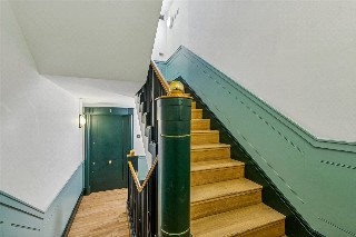 Shorts Gardens, London, WC2H