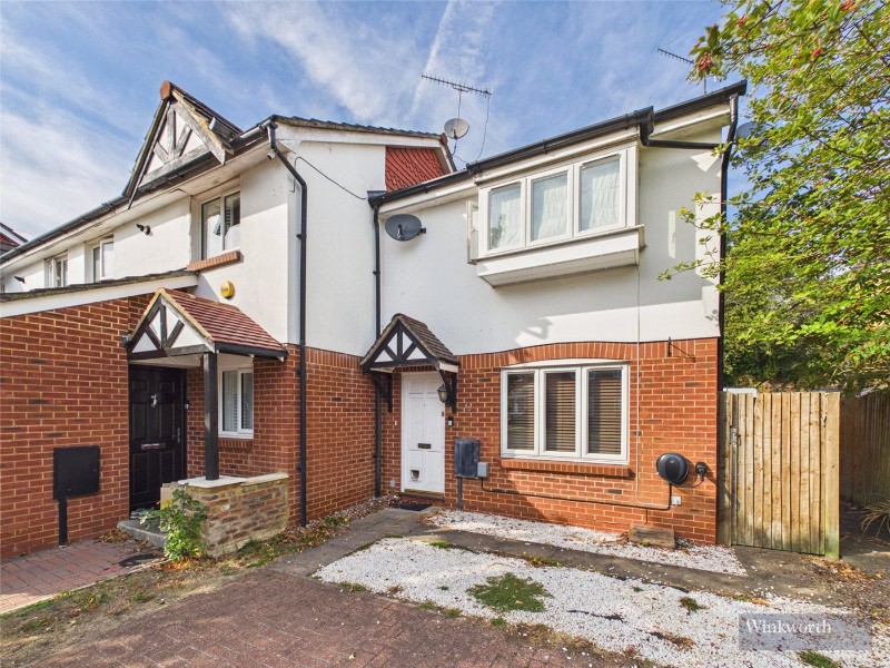 Eyston Drive, Weybridge, Surrey, KT13