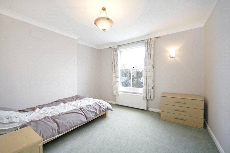 Arlington Gardens, London, W4