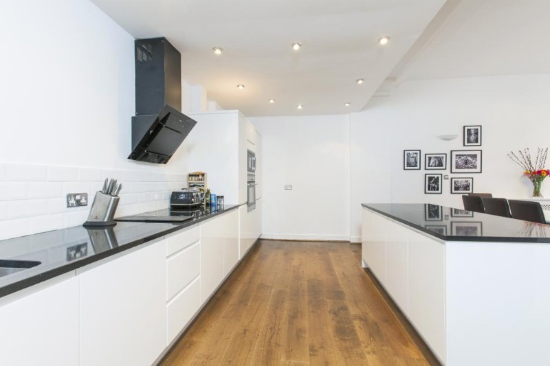 Breezers Court, 20 The Highway, London, E1W