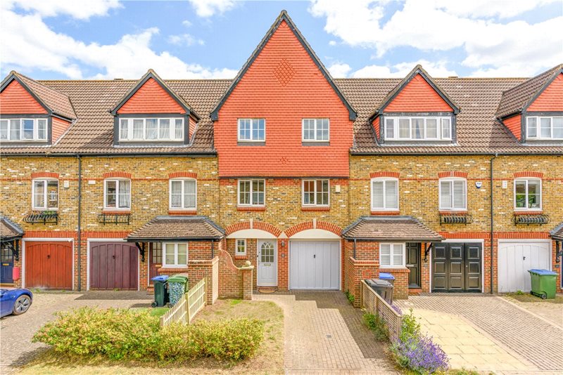 Virginia Place, Cobham, Surrey, KT11