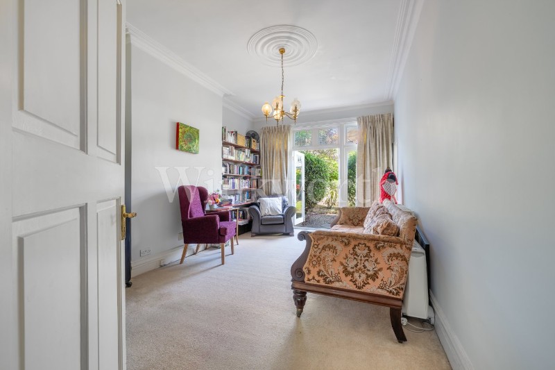 Portsdown Avenue, London, NW11