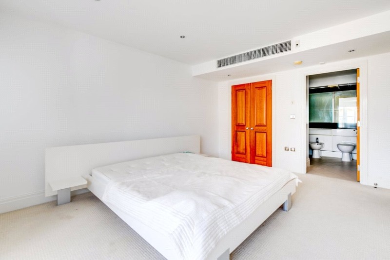 Birchgrove House, Strand Drive, Kew, TW9