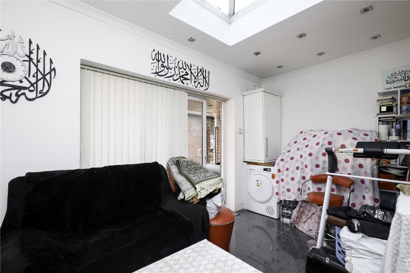 St. Dunstans Avenue, London, W3