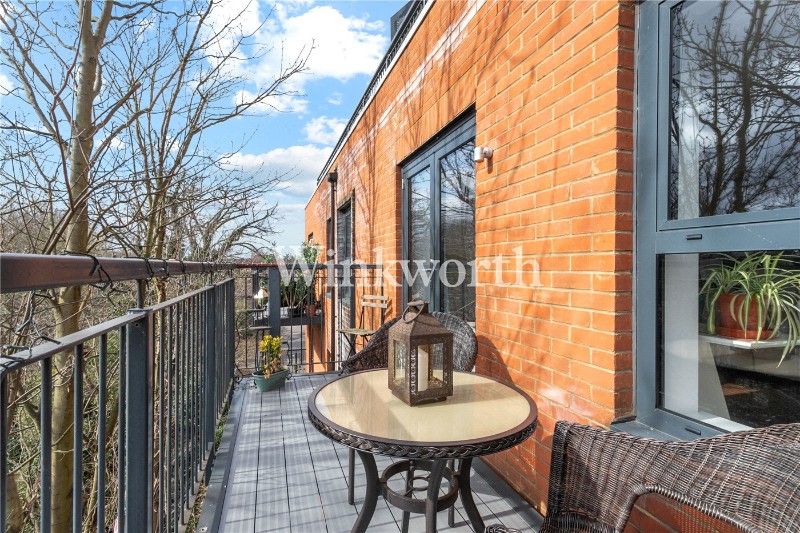 Shapland Way, London, N13