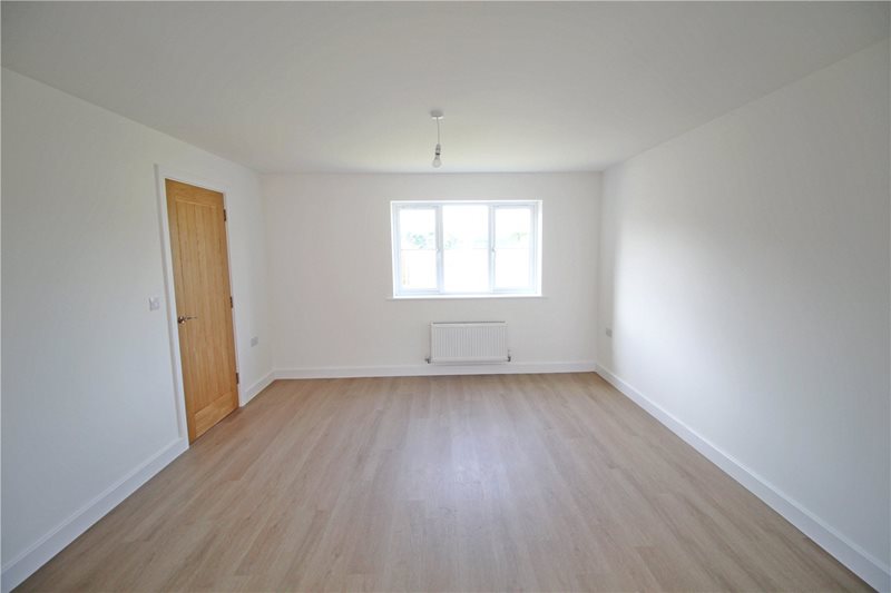 Farnborough Close, Pinchbeck, Spalding, PE11