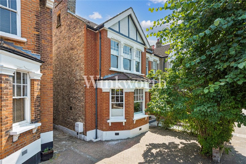 Lakeside Road, London, N13