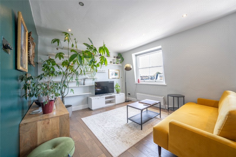 Randolph Avenue, London, W9