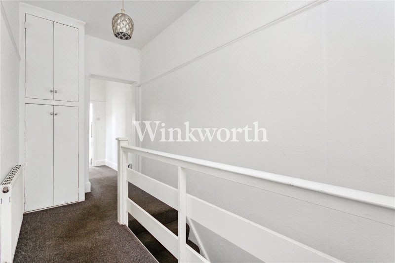 River Avenue, London, N13