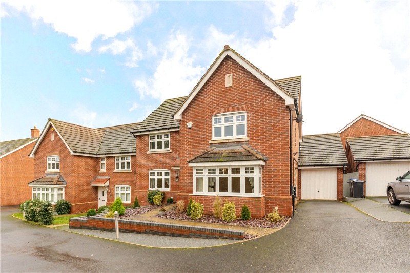 Magnolia Drive, Whitnash, Leamington Spa, Warwickshire, CV31