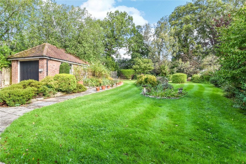 Woodbury Avenue, Petersfield, Hampshire, GU32