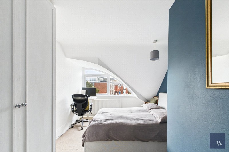 Streatham Common North, London, SW16