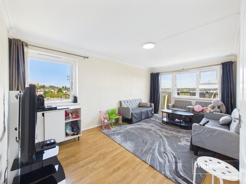 Longford Court, Belle Vue Estate, Hendon, London, NW4