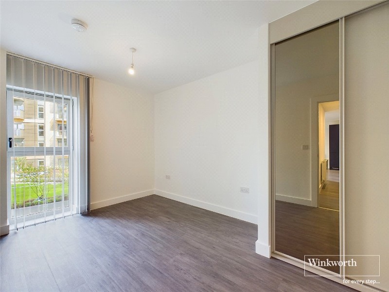 Flagstaff Road, Bankside Gardens, Reading, Berkshire, RG2