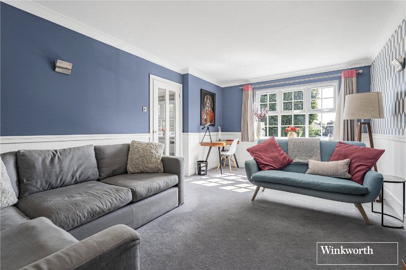 Heywood Drive, Bagshot, Surrey, GU19